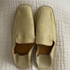 BALLY Cream Leather House Slippers size 6.5 (US)
